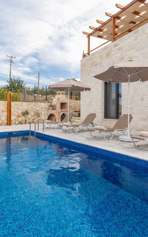 Villa Blini: Außen, Draussen, Schwimmbad