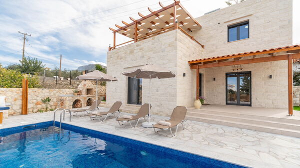 Villa Blini: Außen, Draussen, Schwimmbad