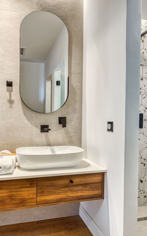 Villa Dominante: Bad