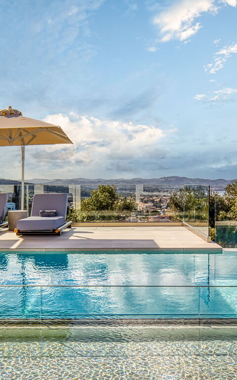 Villa Dominante: Ansichten, Außen, Draussen, Schwimmbad