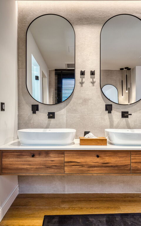 Villa Dominante: Bad