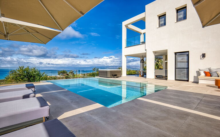 Villa Dominante: Ansichten, Außen, Draussen, Schwimmbad