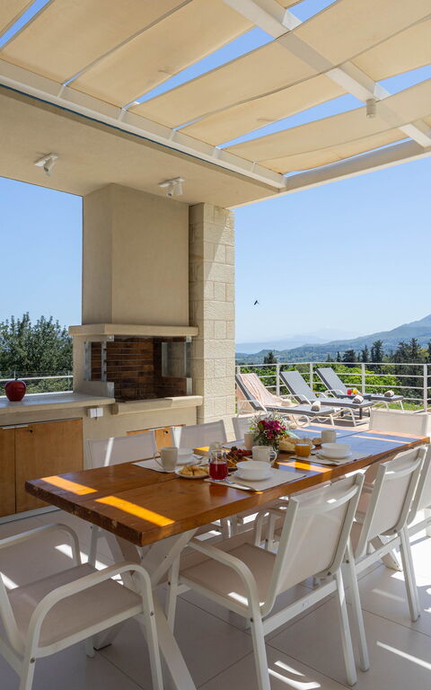 Villa Orientem Bis: Ansichten, Außen, Draussen, Garten, Schwimmbad