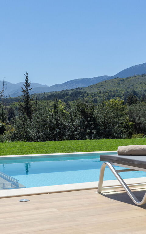 Villa Orientem Bis: Ansichten, Außen, Draussen, Garten, Schwimmbad