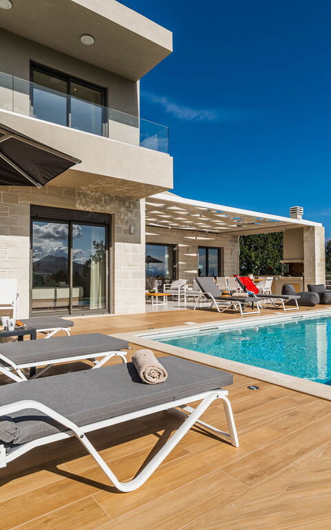 Villa Orientem Bis: Außen, Draussen, Schwimmbad