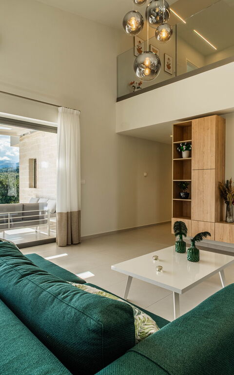 Villa Orientem Bis: Esszimmer, Küche, Wohnzimmer