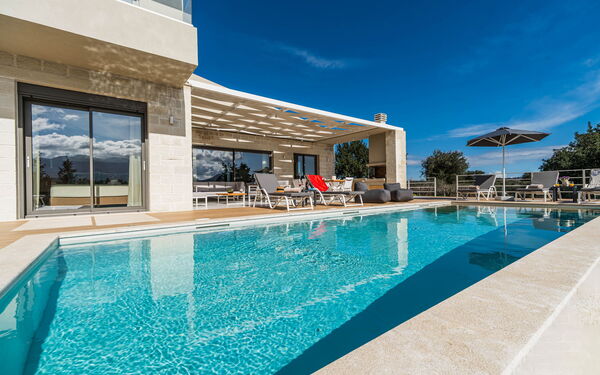 Villa Orientem Bis: Außen, Draussen, Garten, Schwimmbad, Sommer