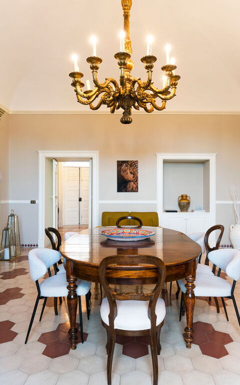 Micanera House: Esszimmer