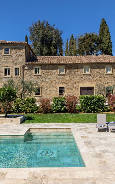 Borgo Ariano: Außen, Draussen