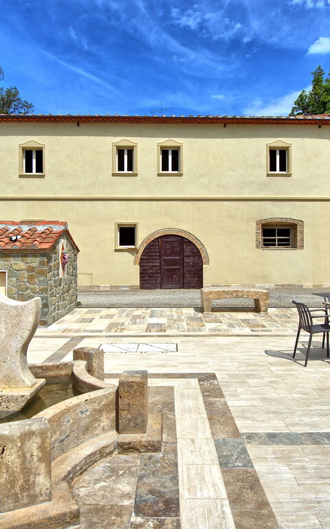 Borgo Ariano: Draussen