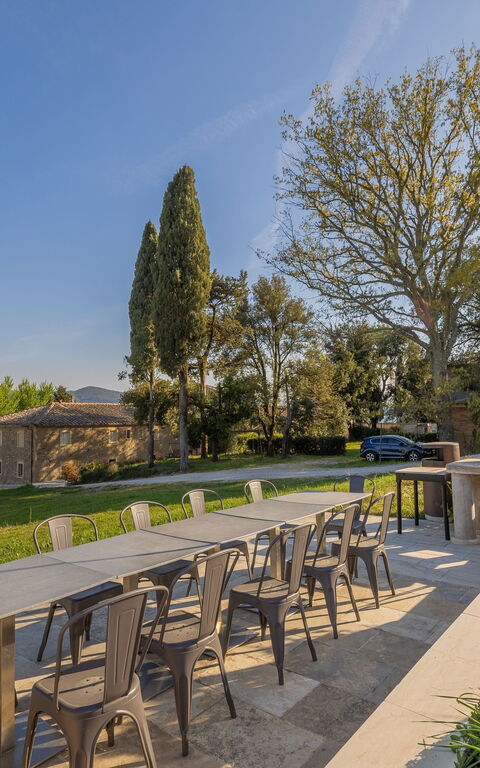 Borgo Ariano: Außen, Draussen