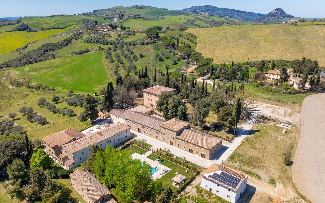 Borgo Ariano: Ansichten