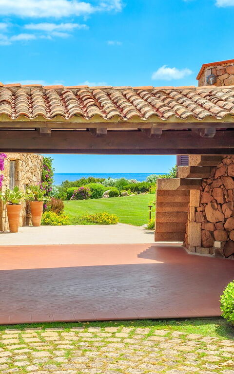 Villa Silenis: Außen, Draussen