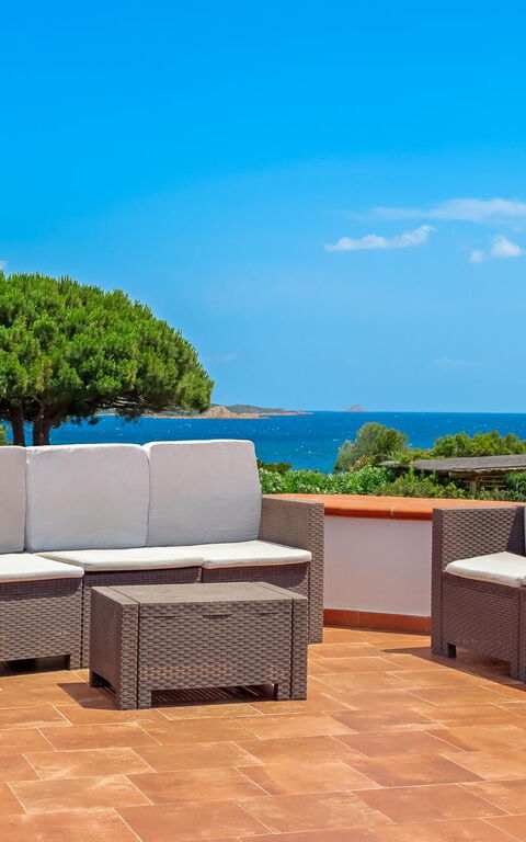 Villa Silenis: Ansichten, Außen, Balkon / Terrasse / Patio, Draussen