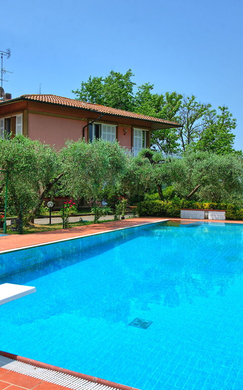 Villa Adriana: Außen, Draussen, Schwimmbad