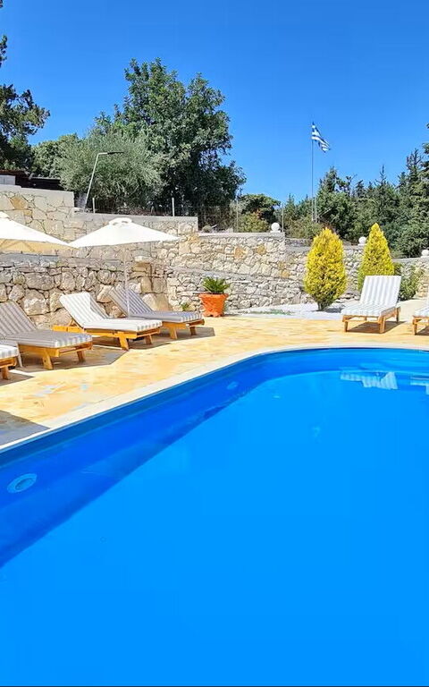 Villa Nikolas: Außen, Schwimmbad