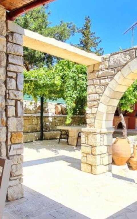 Villa Nikolas: Außen