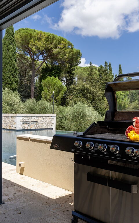 Villa Silvia: Außen, Balkon / Terrasse / Patio, Schwimmbad