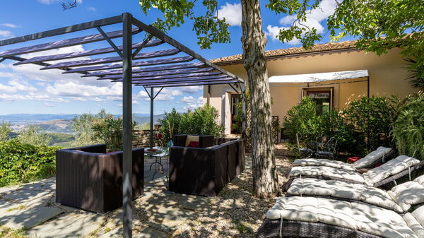 Villanova Lonciano - 2026: Außen, Draussen