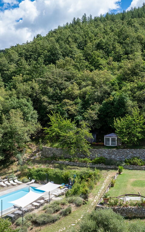 Villa Lonciano - 2026: Garten, Schwimmbad