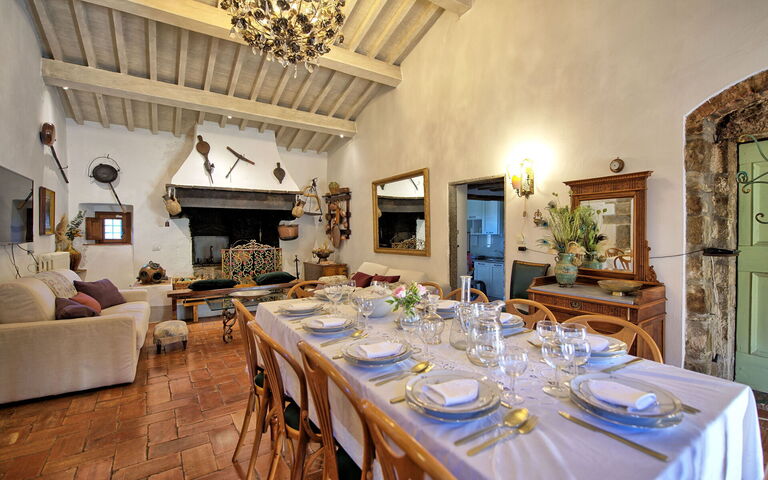 Villa Lonciano - 2026: Esszimmer, Wohnzimmer