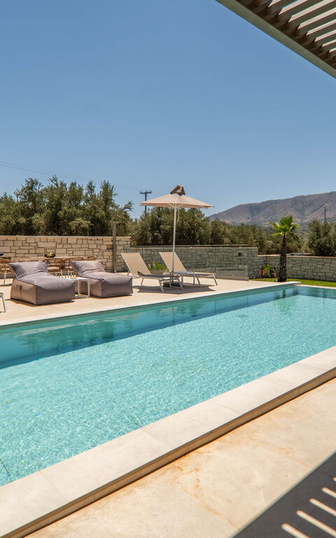 Villa Zen Chrysi: Außen, Draussen, Schwimmbad