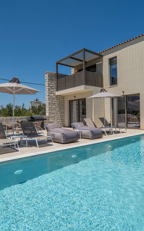 Villa Zen Aphrodite: Außen, Draussen, Schwimmbad