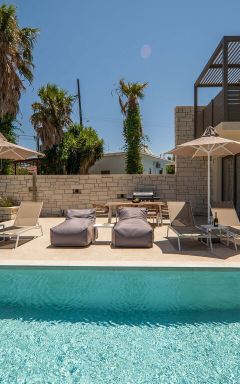 Villa Zen Hephaistos: Außen, Draussen, Schwimmbad