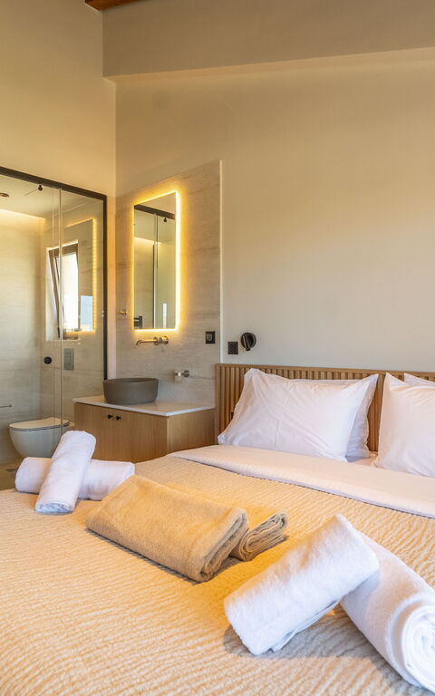 Villa Zen Hera: Bad, Schlafzimmer