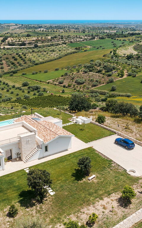 Netina Domus: Ansichten, Draussen, Garten