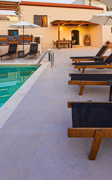 Villa Platon: Außen, Draussen, Schwimmbad