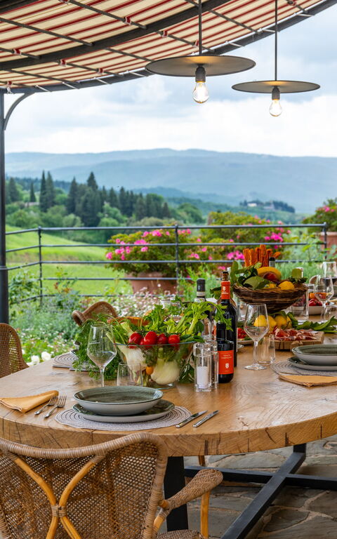 Villa Tenuta Casenuove: Ansichten, Außen, Balkon / Terrasse / Patio, Draussen