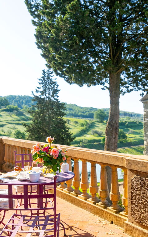 Villa Tenuta Casenuove: Ansichten, Außen, Balkon / Terrasse / Patio, Draussen