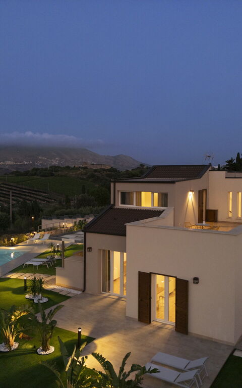 Villa Aversa: Außen, Balkon / Terrasse / Patio, Draussen, Garten, Schwimmbad