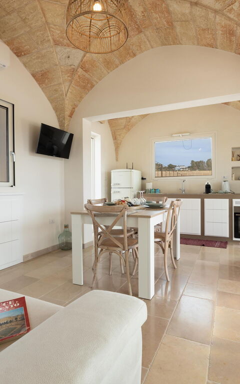 Villa Incantesimo: Esszimmer, Küche, Wohnzimmer