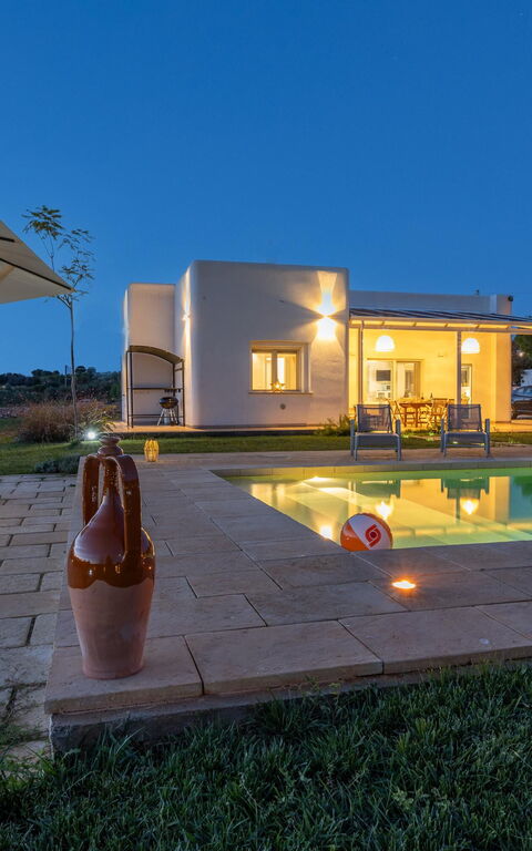 Villa Incantesimo: Außen, Draussen, Garten, Schwimmbad