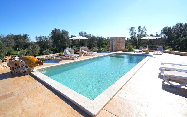 Trullo Samanta: Außen, Draussen