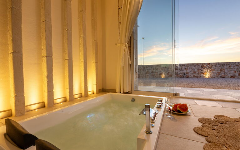 Villa Regina Sul Mare: Whirlpool
