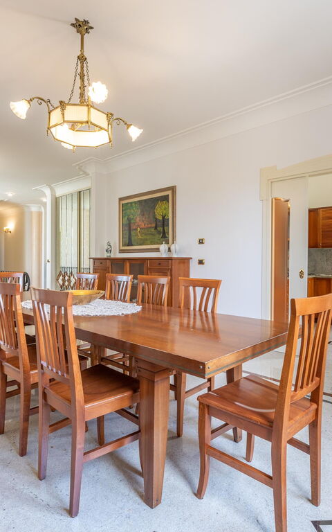 Villa Oasi Di Pace: Esszimmer