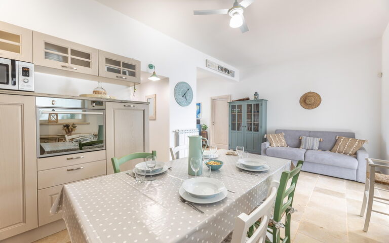 Villa Lampu Di Luce: Esszimmer, Küche, Wohnzimmer