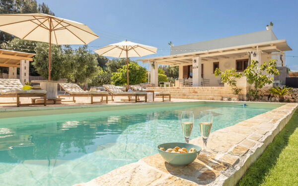 Villa Lampu di Luce: Draussen, Schwimmbad