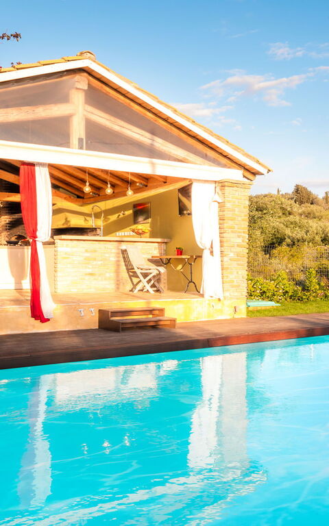 Villa Irida: Schwimmbad