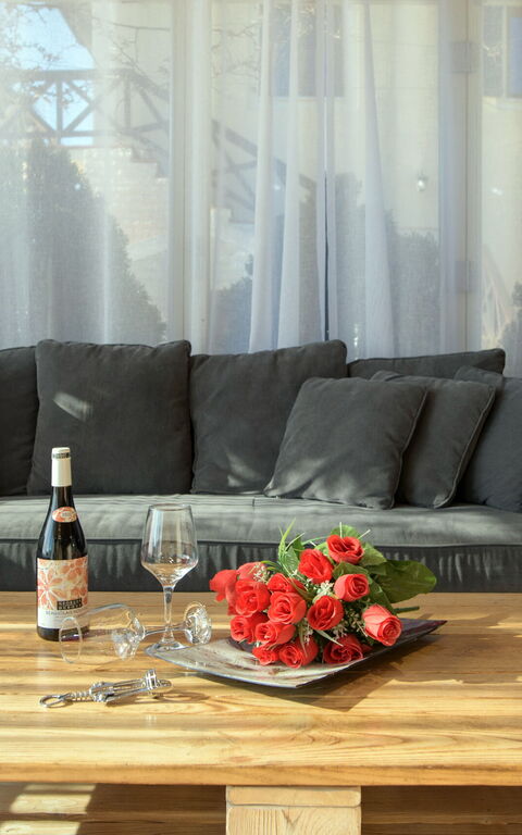 Villa Irida: Esszimmer, Küche, Wohnzimmer