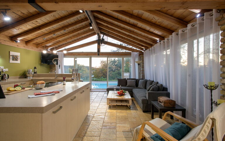 Villa Irida: Esszimmer, Küche, Wohnzimmer