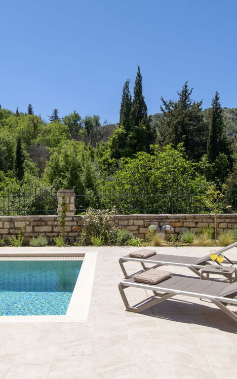 Villa Eleas Ikos: Außen, Draussen, Schwimmbad