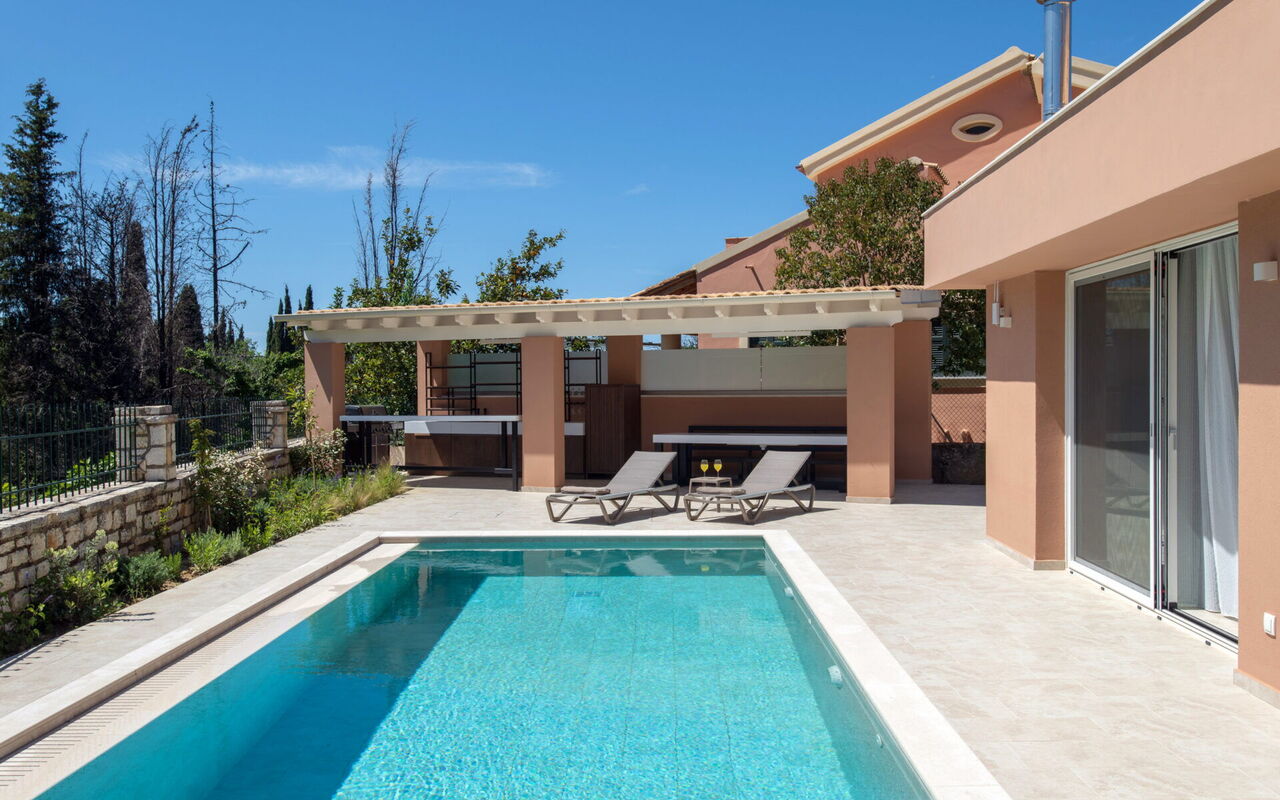 Villa Eleas Ikos: Außen, Draussen, Schwimmbad