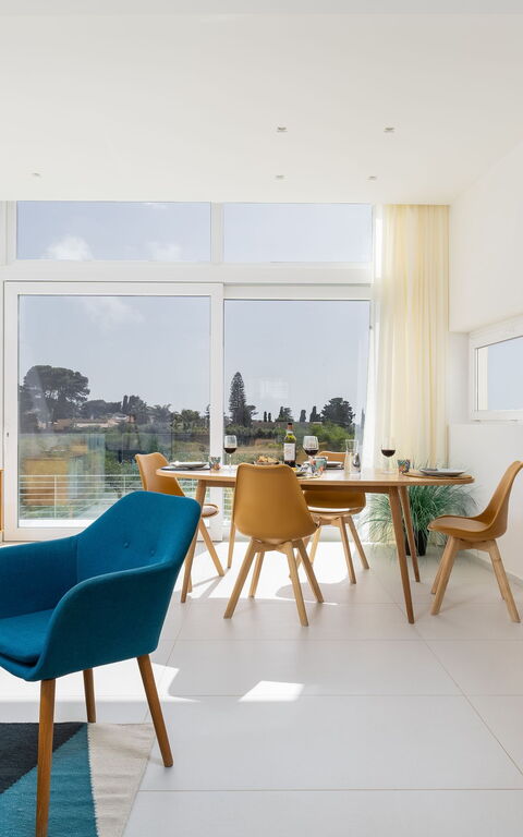 Villa Pizzolungo: Esszimmer, Wohnzimmer