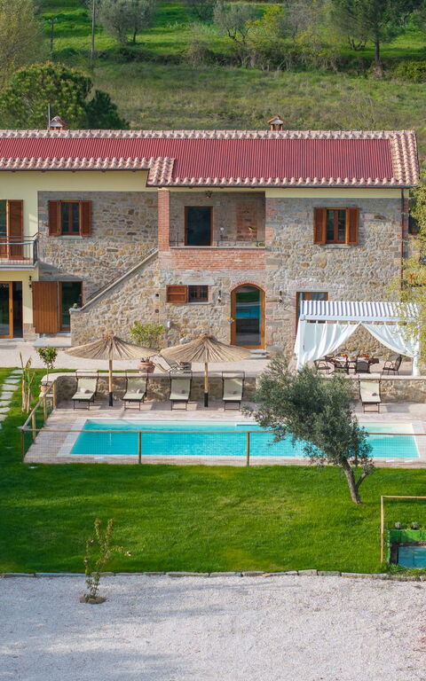 Villa Anna: Ansichten, Außen, Draussen