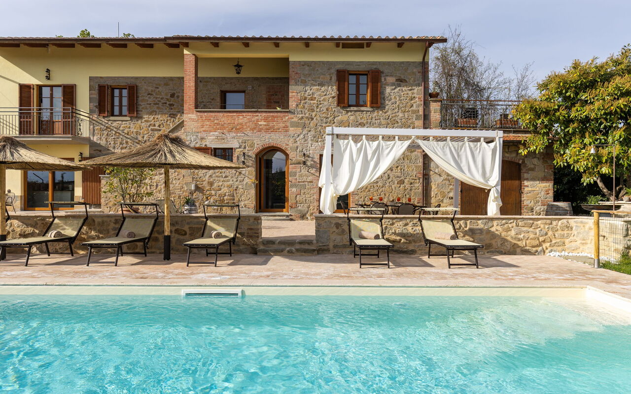 Villa Anna: Außen, Draussen