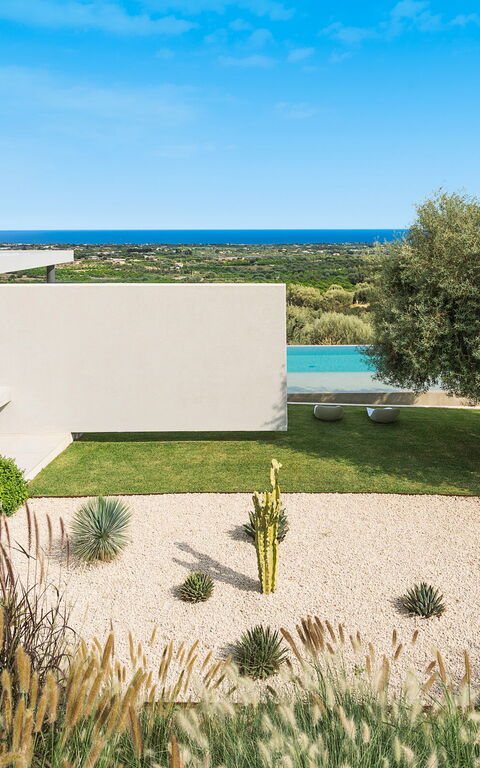 Villa Calypso: Ansichten, Außen, Draussen, Garten, Schwimmbad